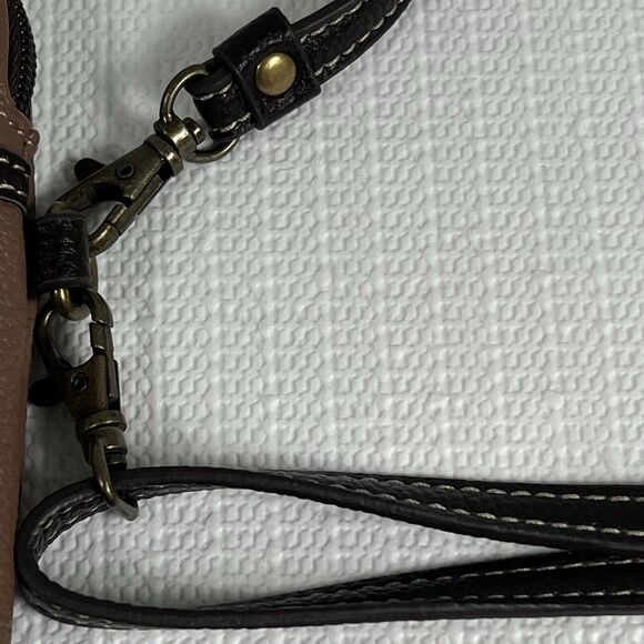 Chala CAT Cellphone Crossbody Handbag Brown PETA Approved Vegan Leather - Picture 11 of 16